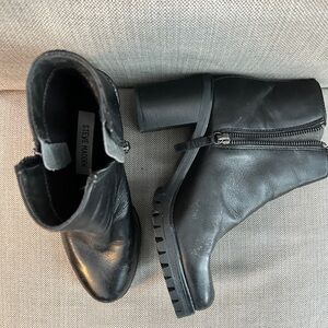Steve Madden Black Leather Ankle Boots